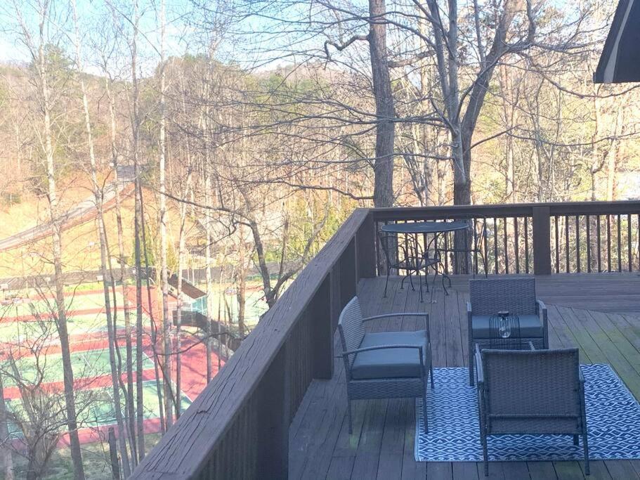Lure Me Inn - Walk To All Resort Amenities Lake Lure Εξωτερικό φωτογραφία